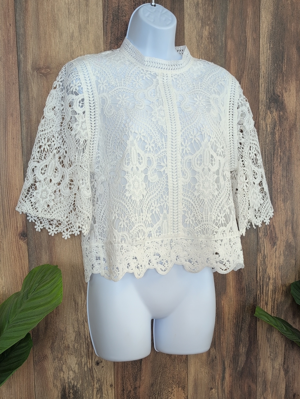 Choklate Paris Lace Short Sleeve Crochet Blouse S                  885A